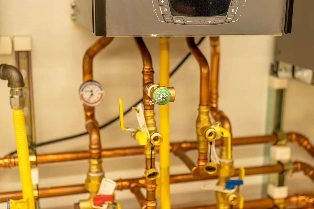 Licensed technician providing Pipe Repair for a homeowner in Brentwood